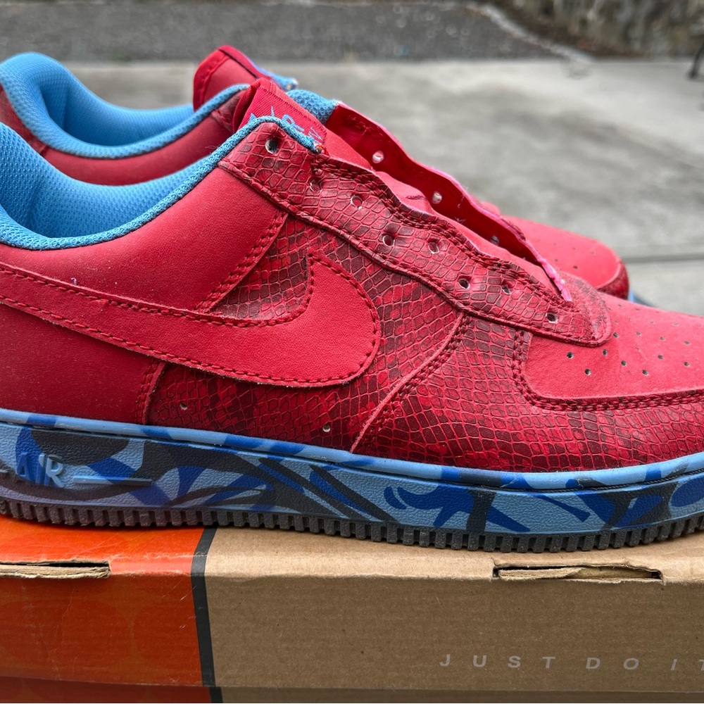 Nike Red and Blue Sneakers - Picture 2 of 5